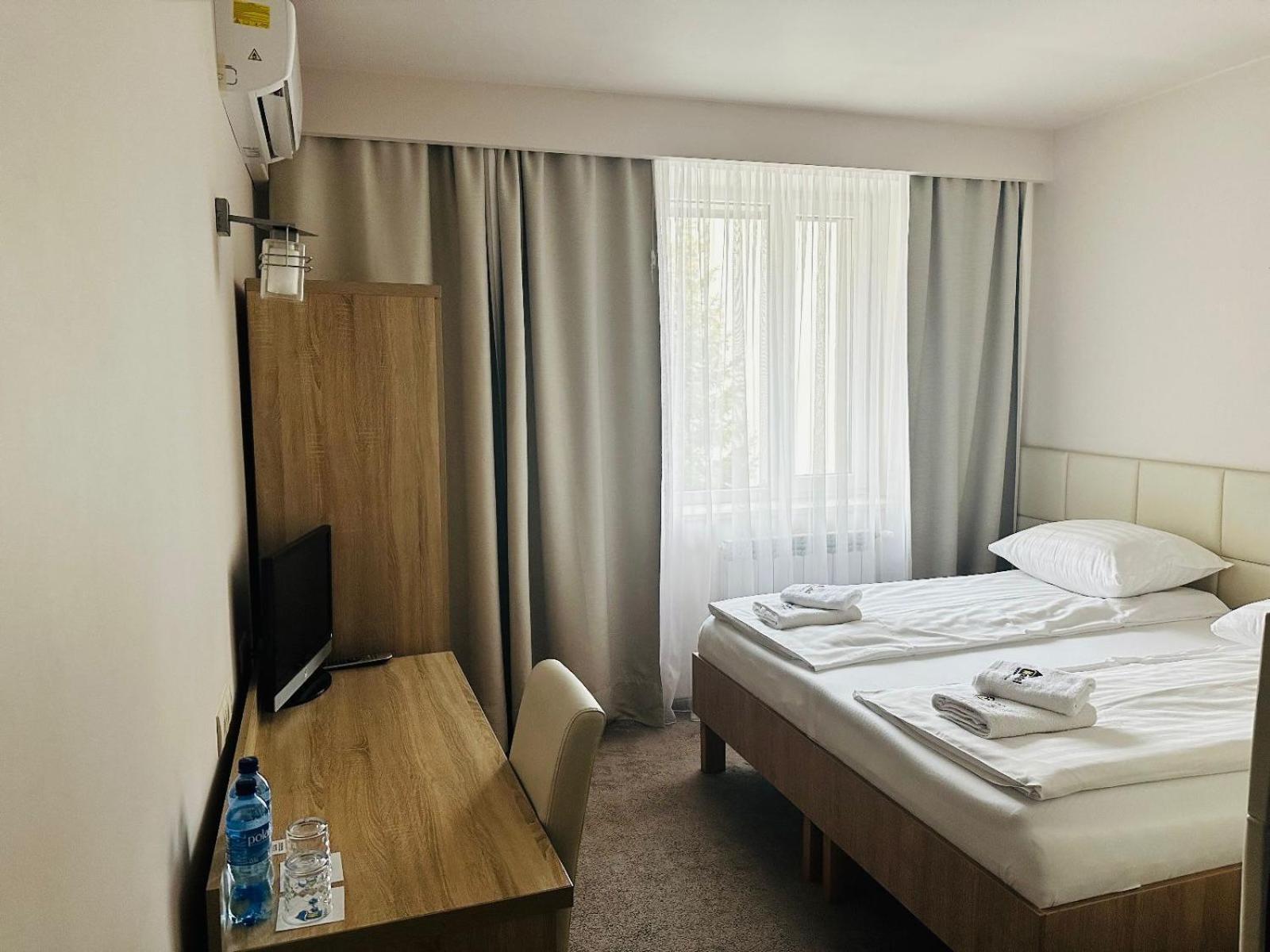 Hotel Tm Радом Экстерьер фото