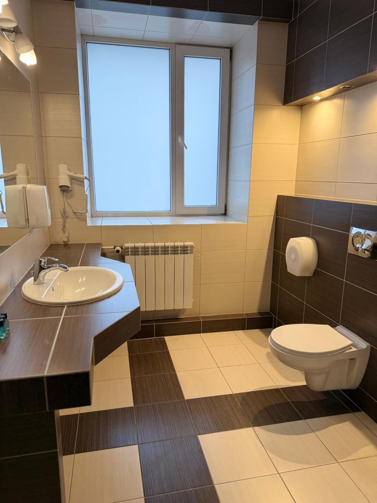 Hotel Tm Радом Экстерьер фото