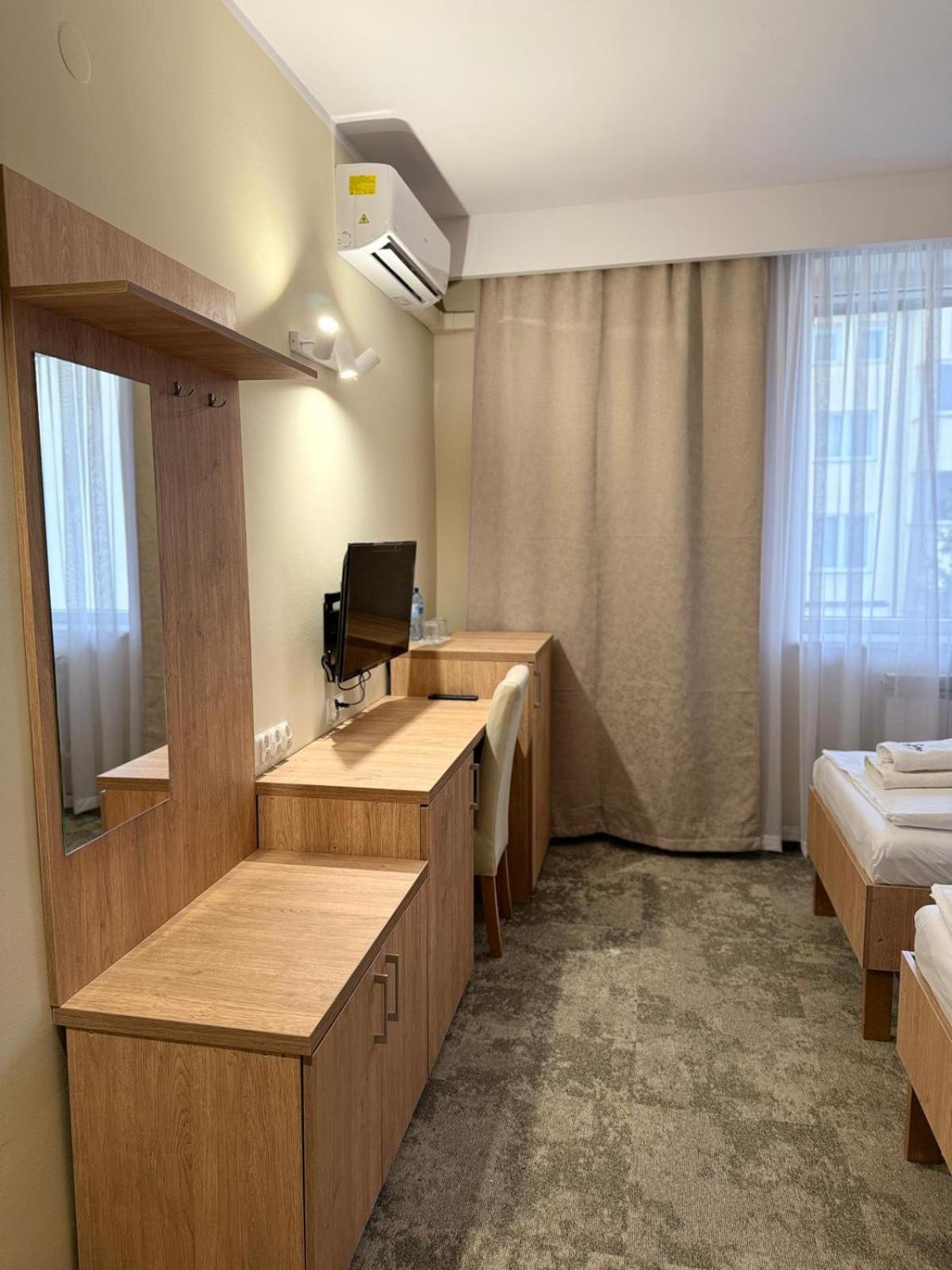 Hotel Tm Радом Экстерьер фото