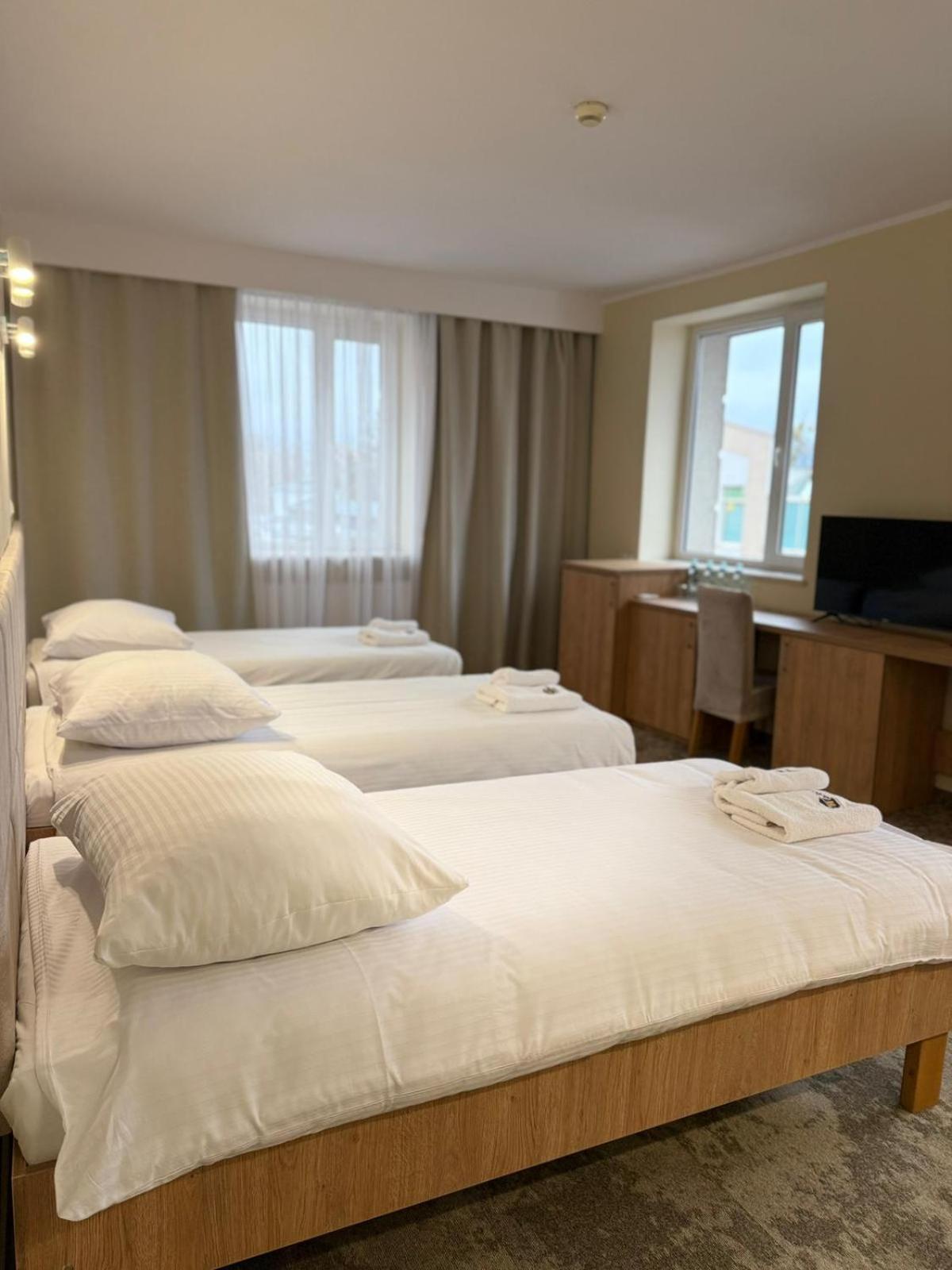Hotel Tm Радом Экстерьер фото