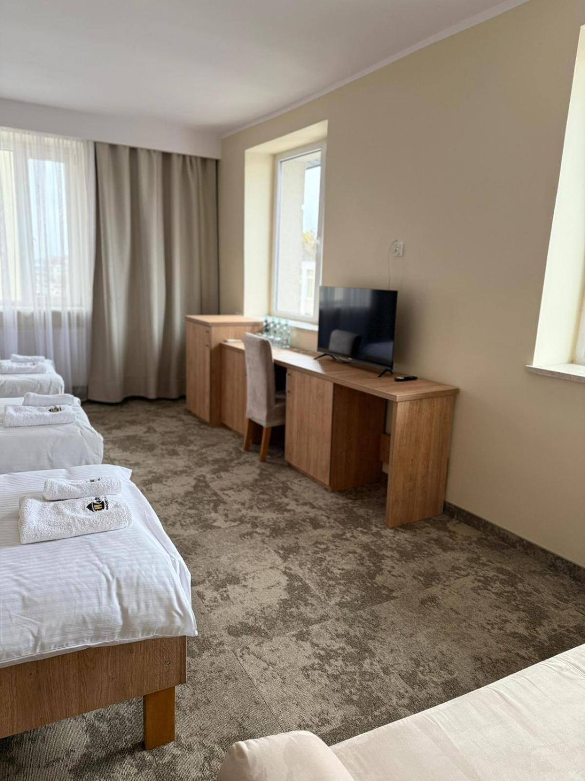 Hotel Tm Радом Экстерьер фото
