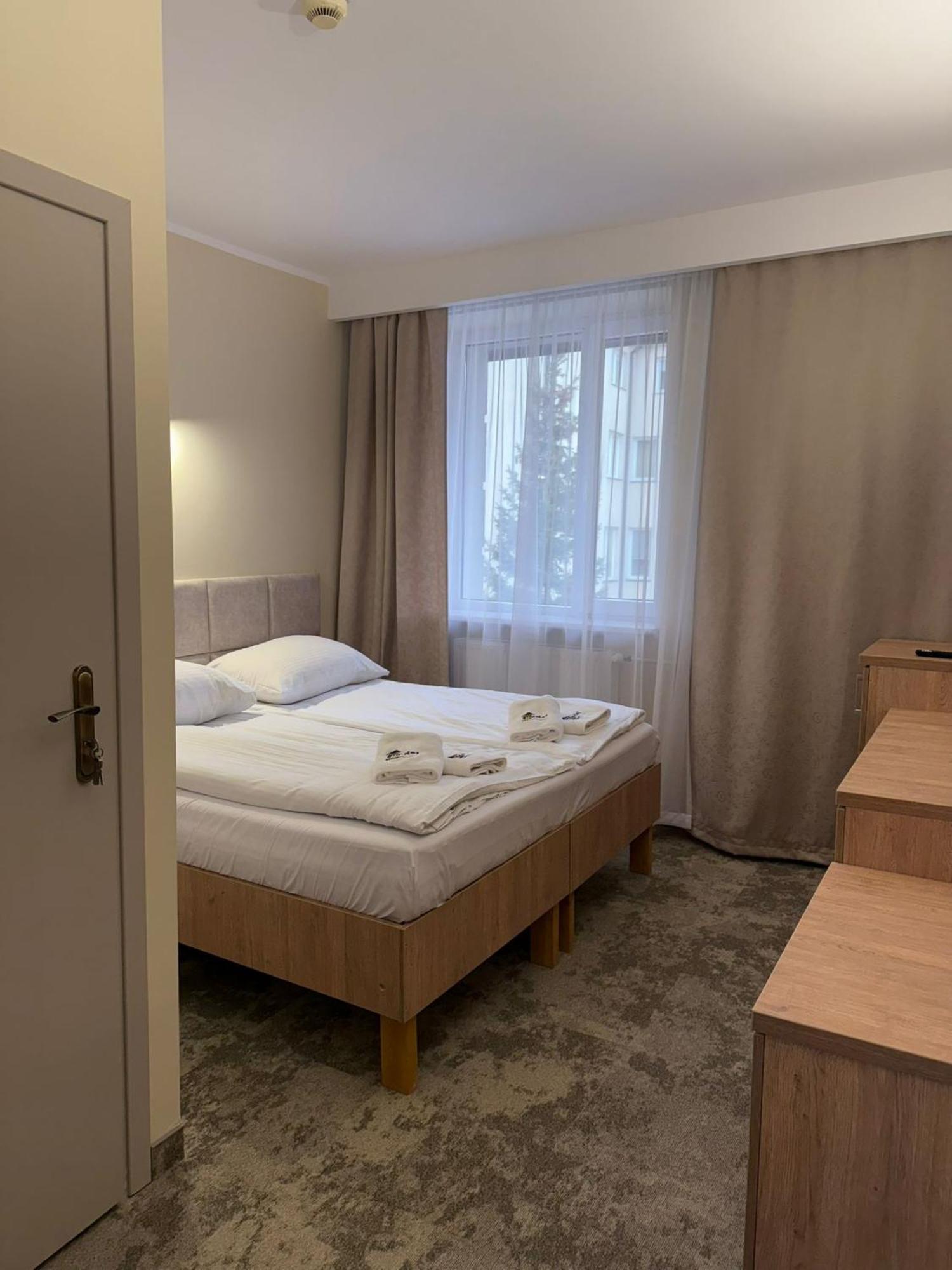 Hotel Tm Радом Экстерьер фото